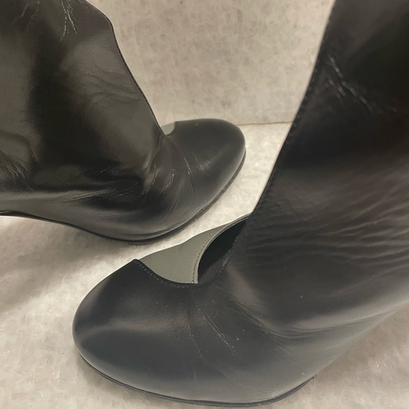 Chanel Black/Grey Bottines/Booties/Heels - Picture 10 of 11